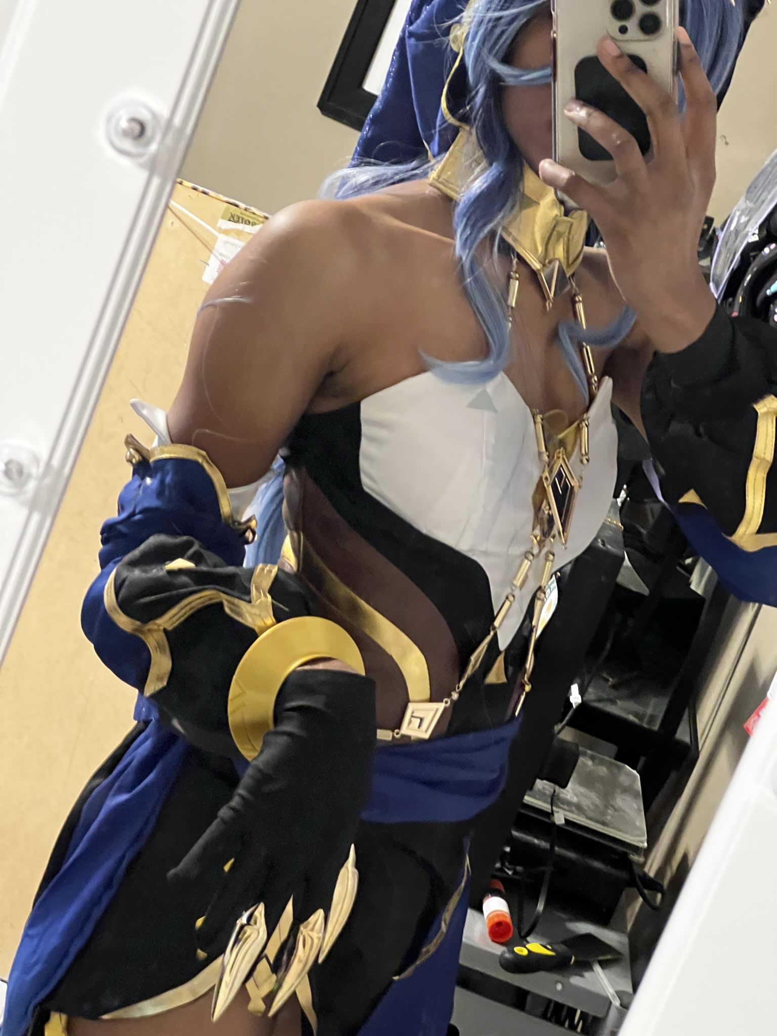 ruffinmuffin-layla-genshin-impact-cosplay-dokidoki
