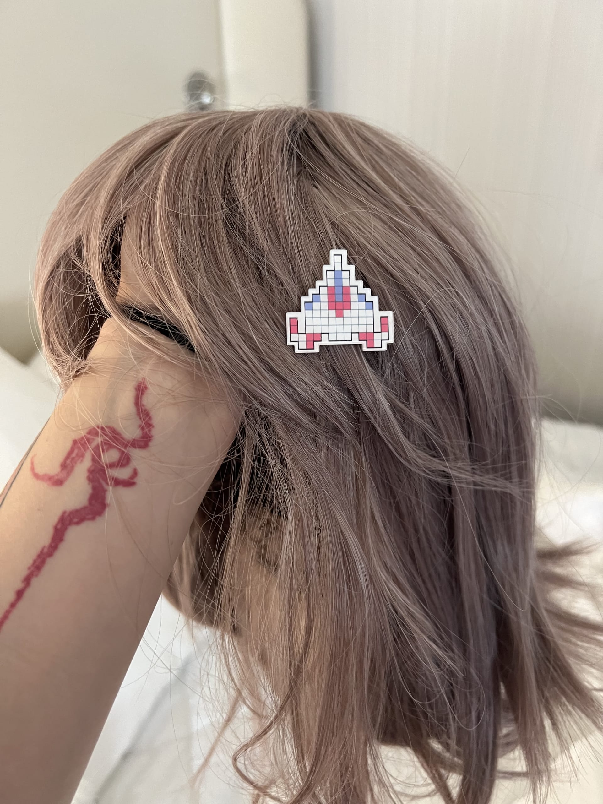 vertigoghost-amazon-wig-with-clip-chiaki