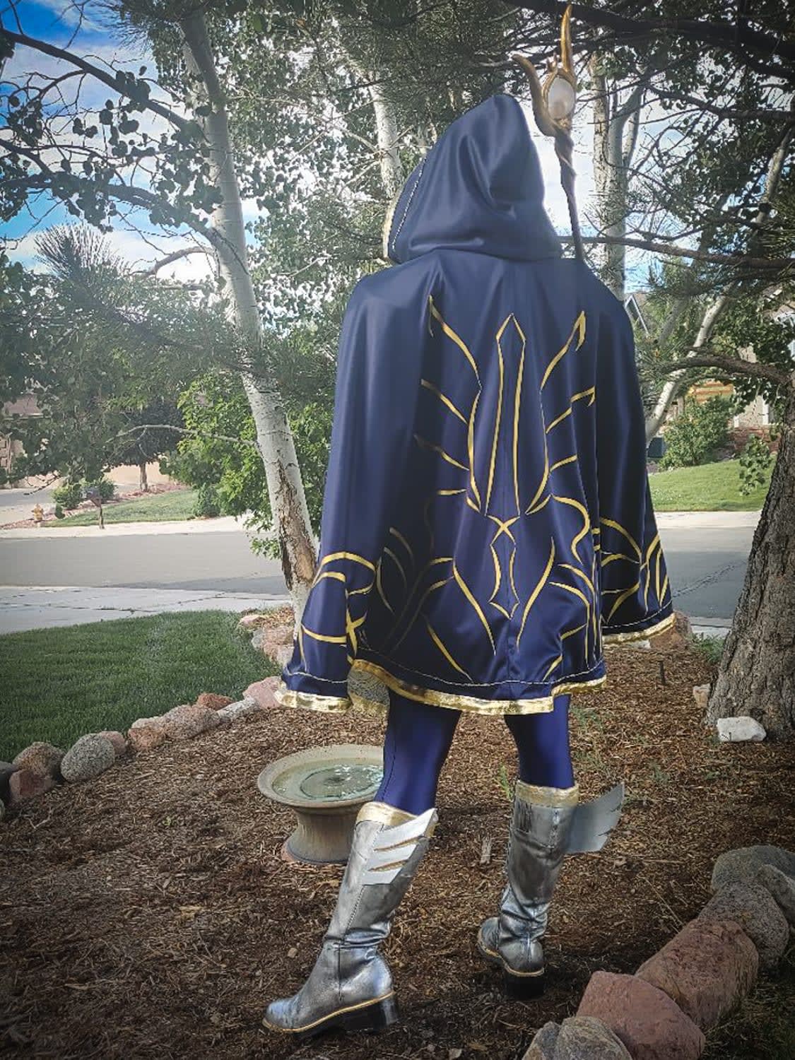 Lux and Garen cosplay