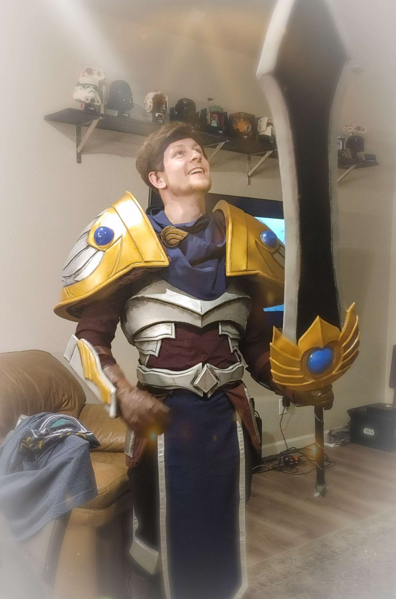 Lux and Garen cosplay