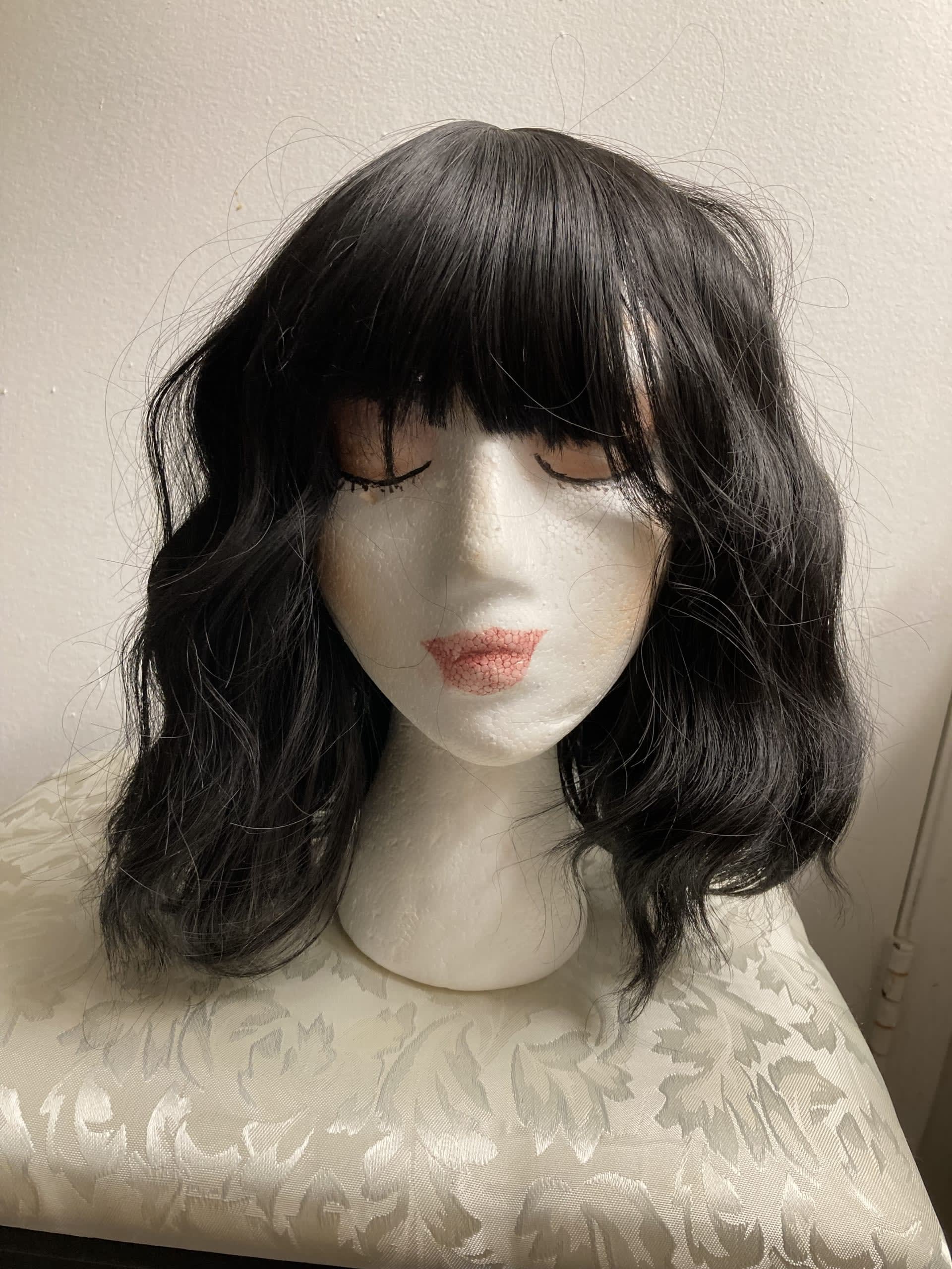 angelinavivicos-black-bob-wig-with-bangs