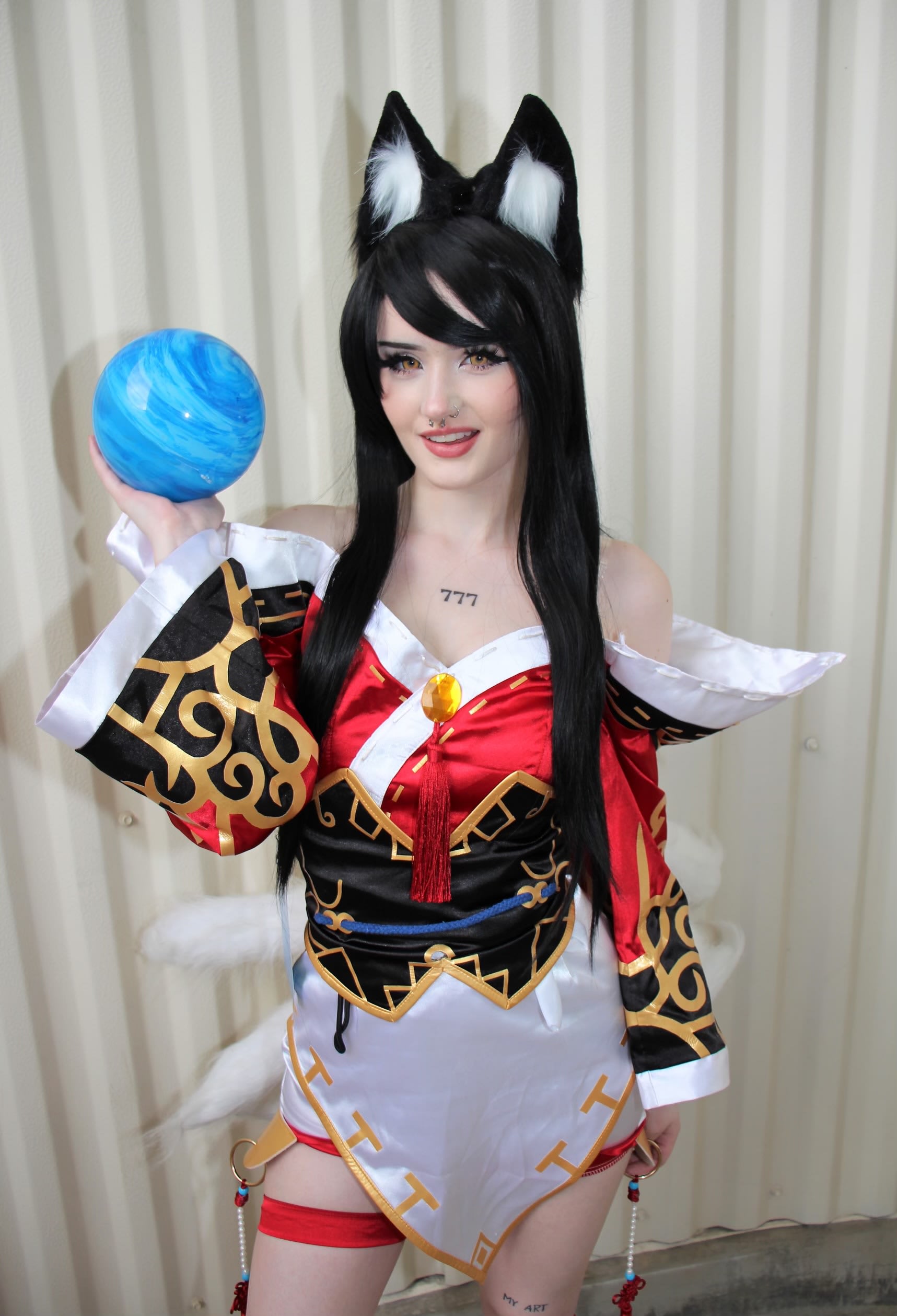 nursej0ys-new-ahri-vsu-cosplay-this