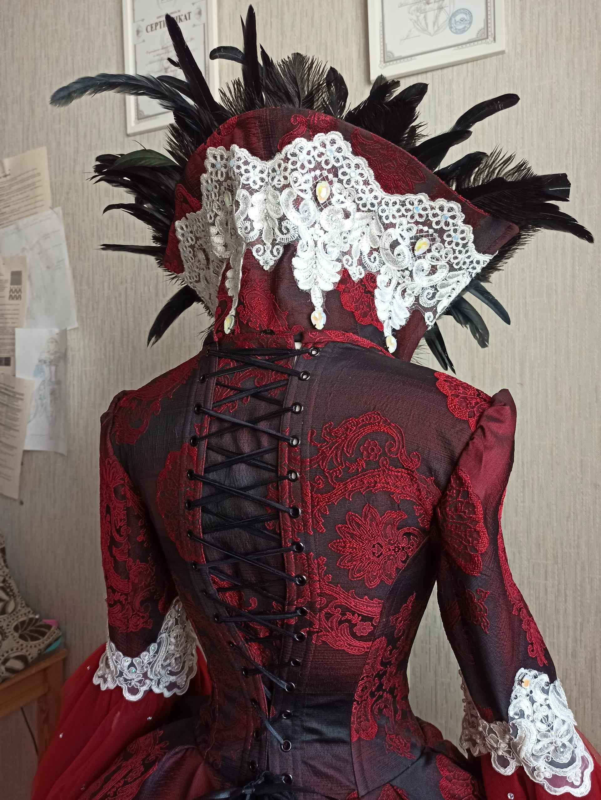 Evil Queen Regina cosplay