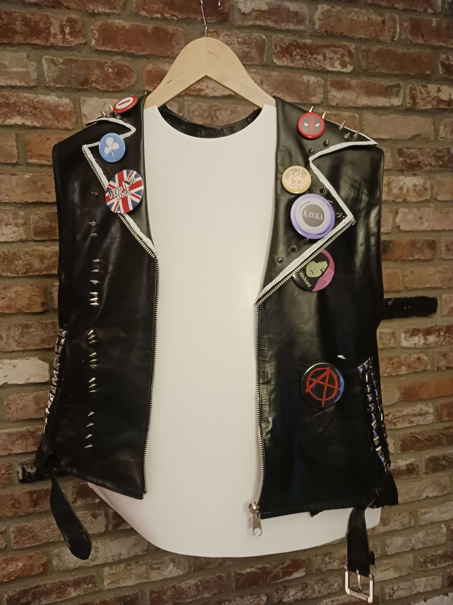 Spider-Punk/Hobie Brown cosplay