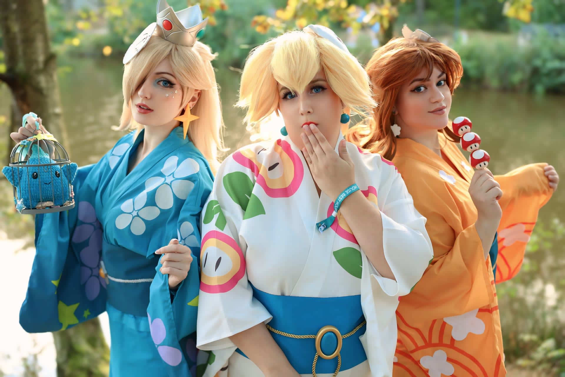Peach, Daisy and Rosalina cosplay