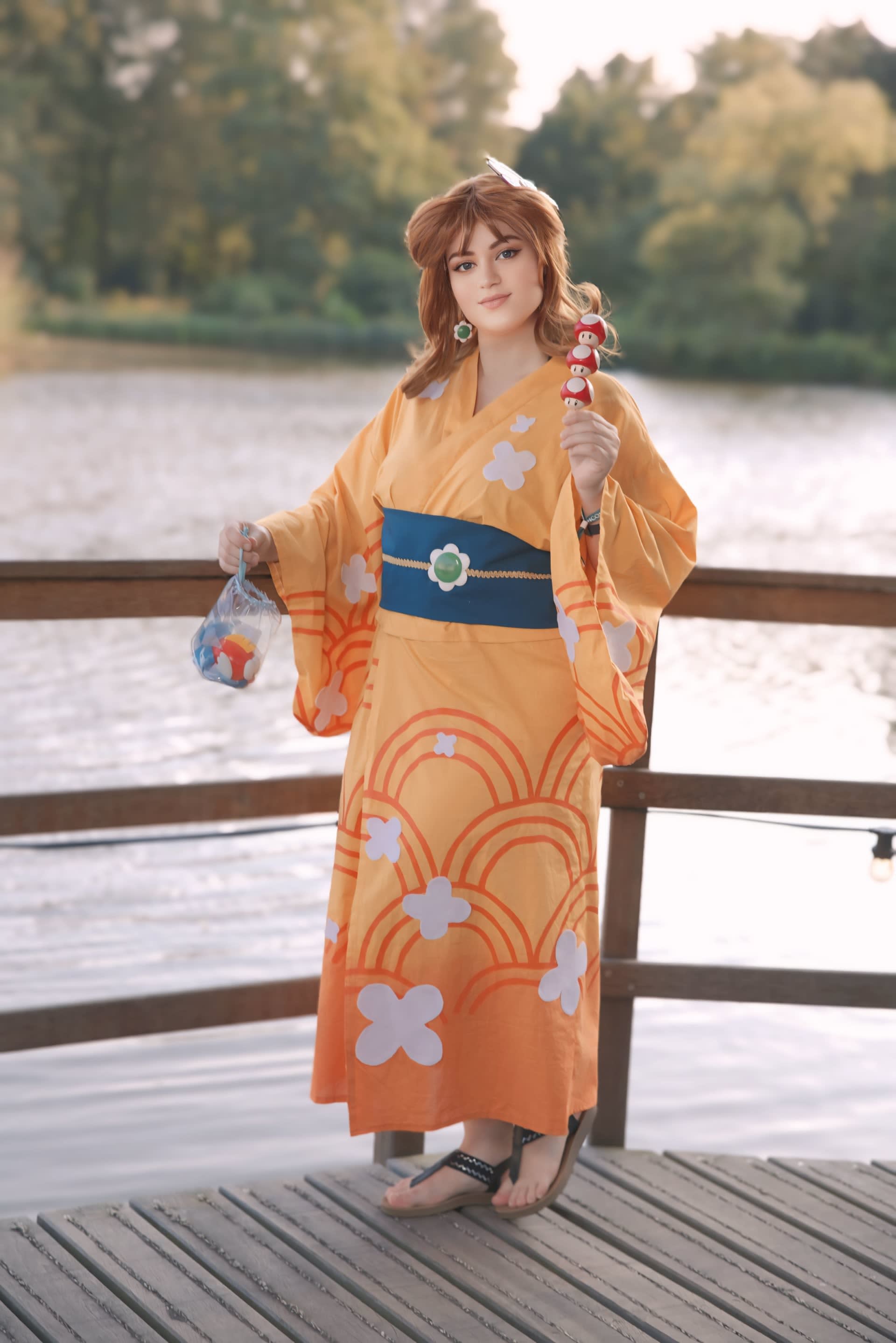 Peach, Daisy and Rosalina cosplay