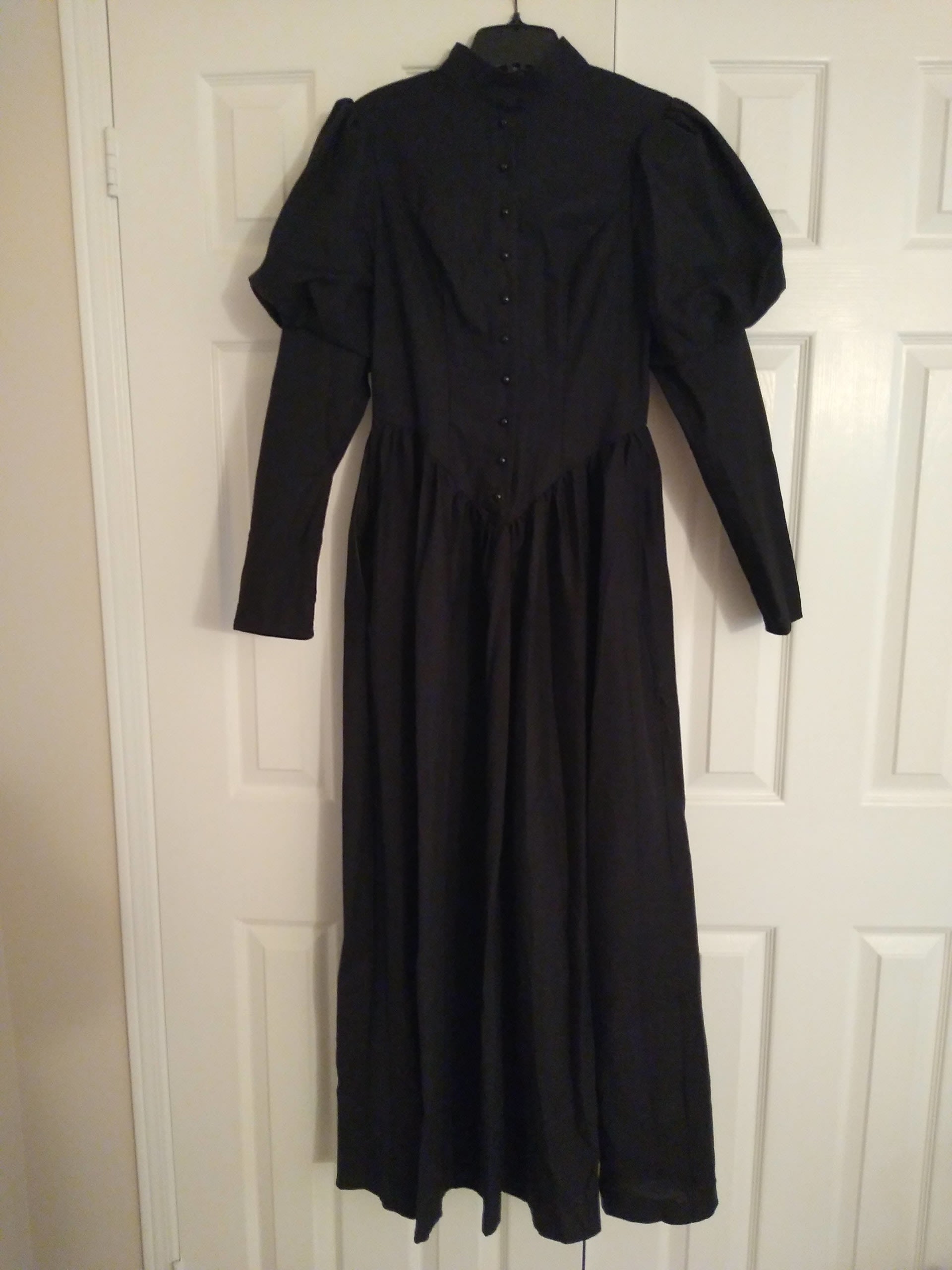 torvacosplay-this-is-a-generic-gothic