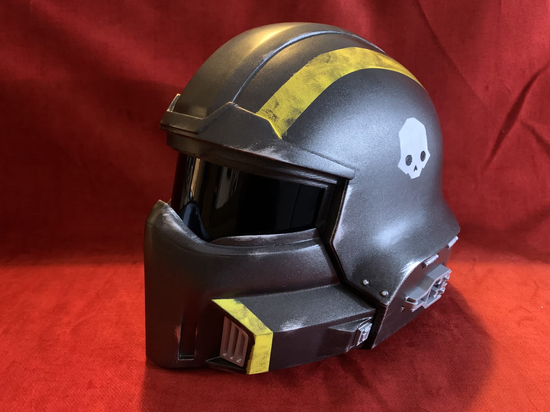 officinemadcosplay-armatura-intera-del-famoso-videogioco