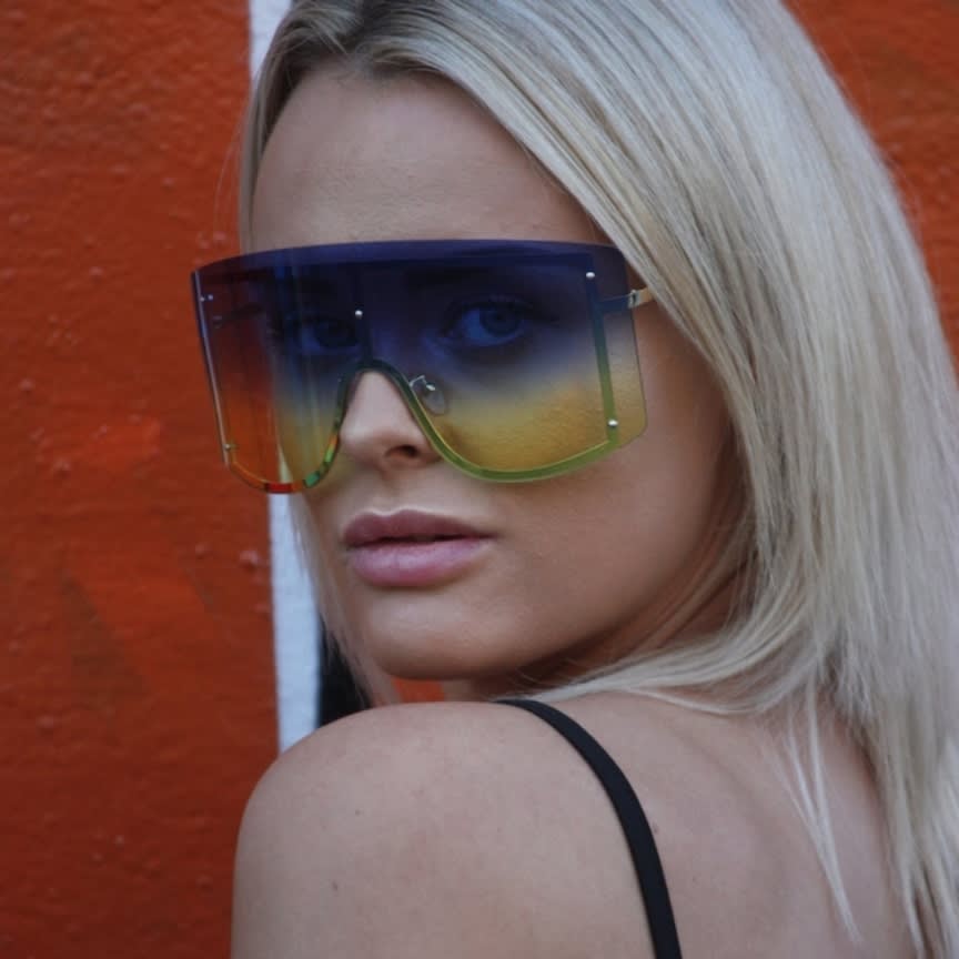 celinamarie-dark-sky-blue--yellow