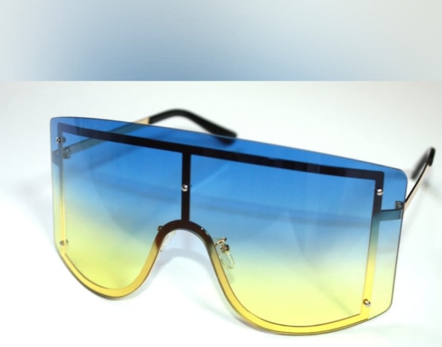 celinamarie-dark-sky-blue--yellow