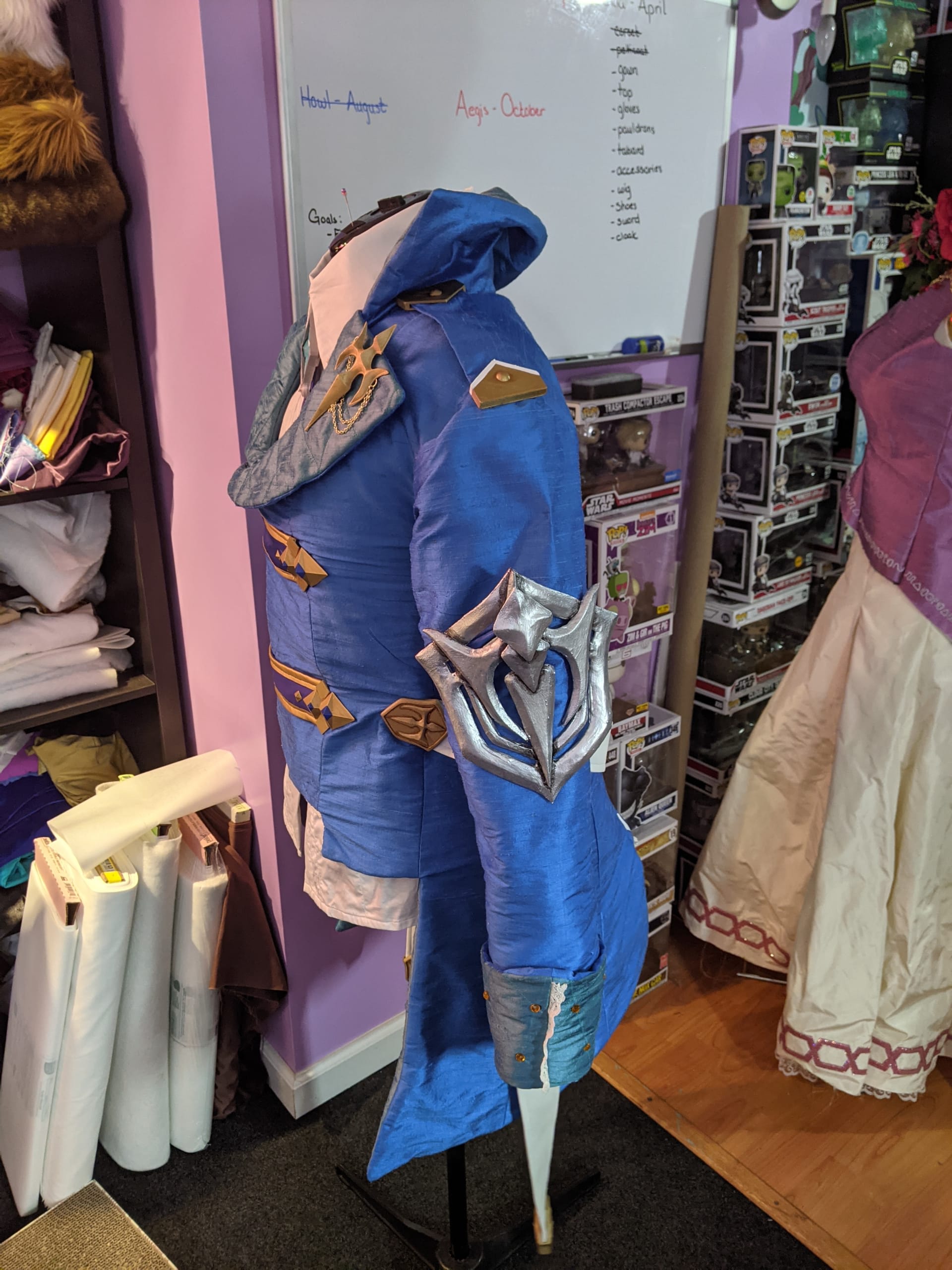 Aegis Alver cosplay