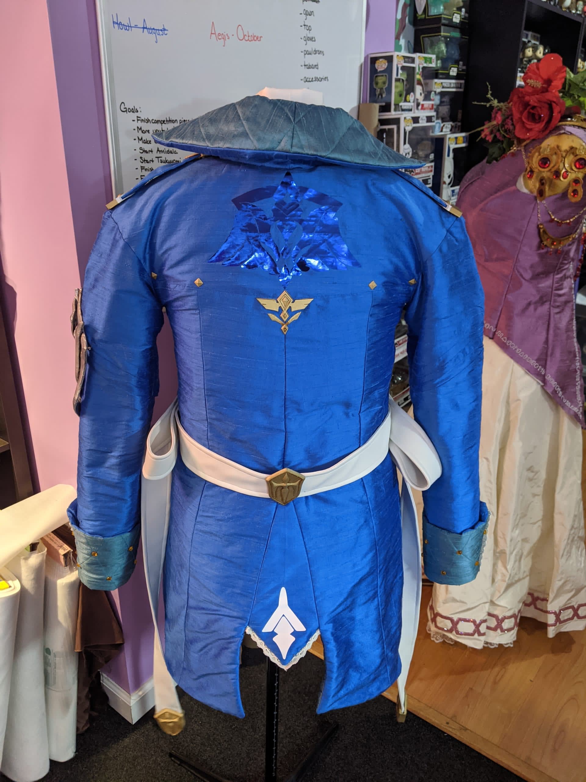 Aegis Alver cosplay