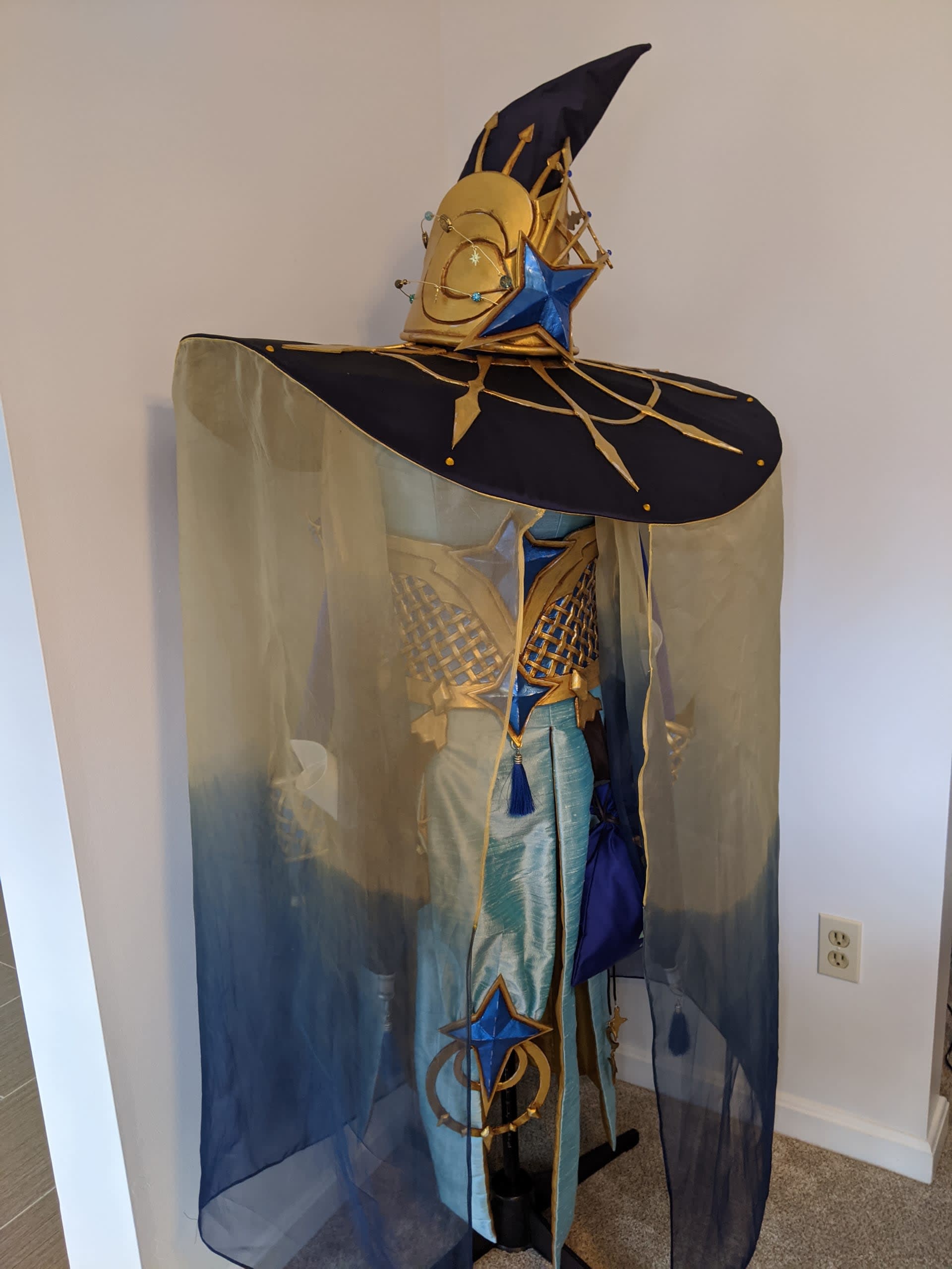Witch Mercury cosplay