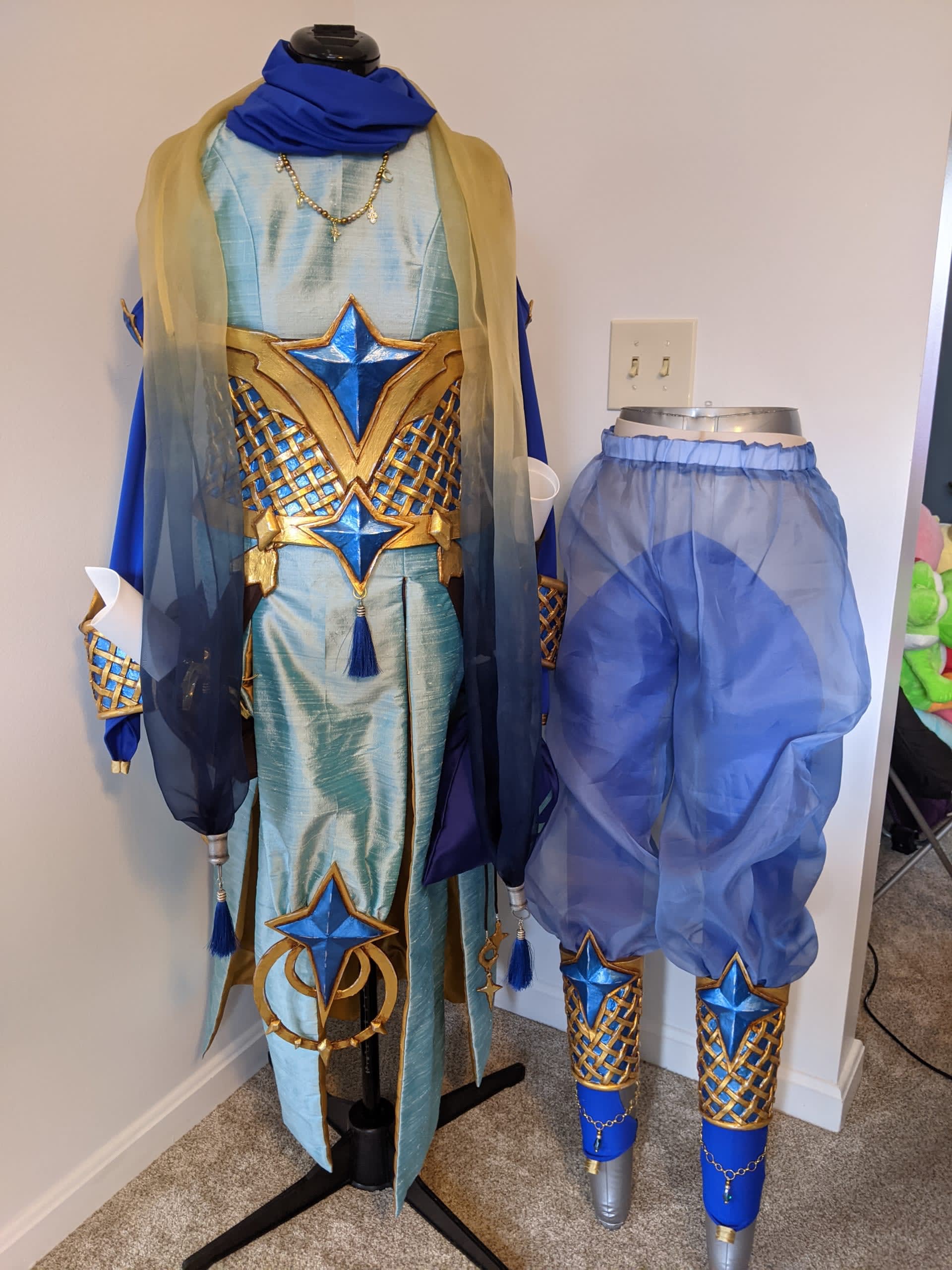 Witch Mercury cosplay