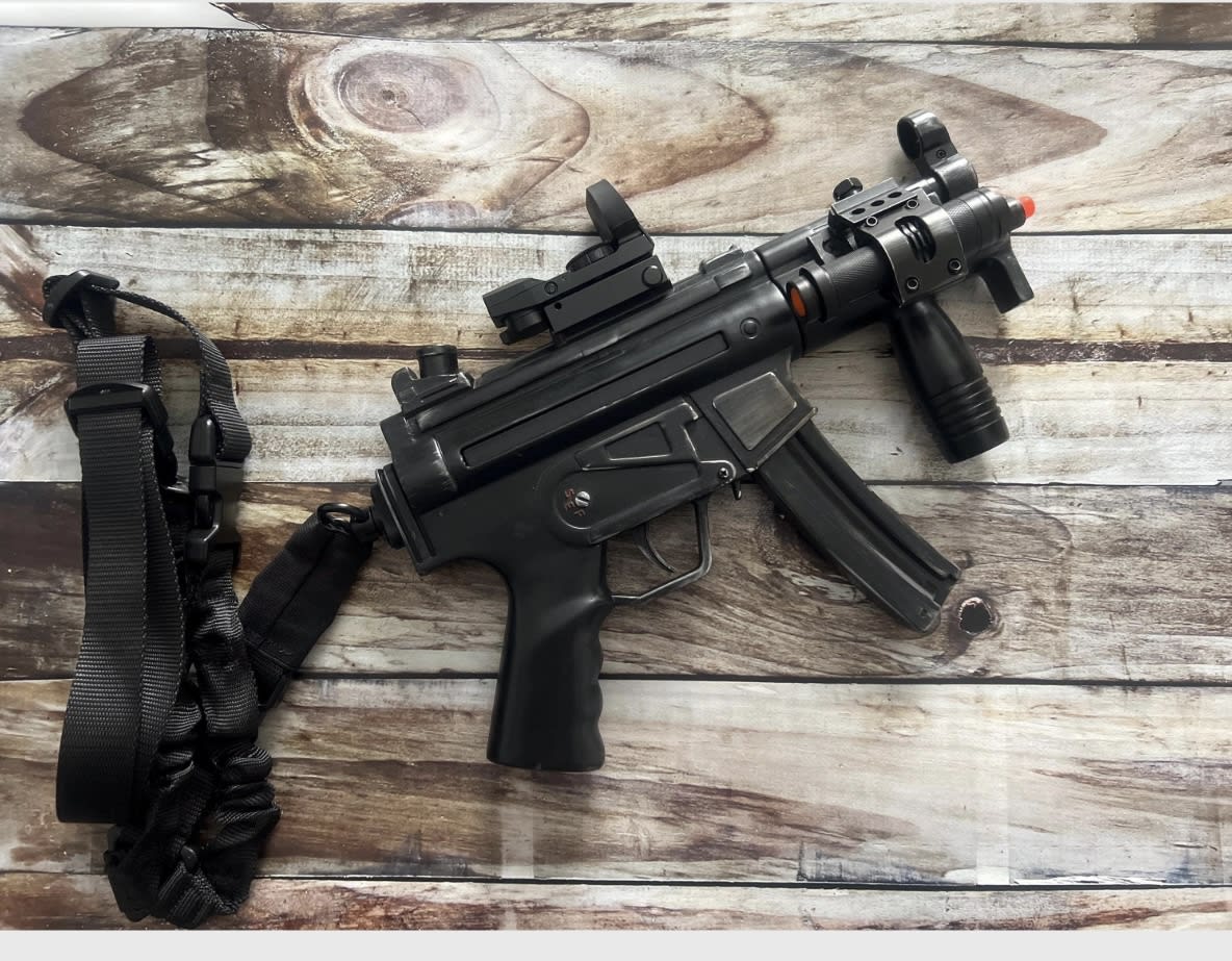 tradingpostapocalypse-plastic-fake-prop-for-cosplay