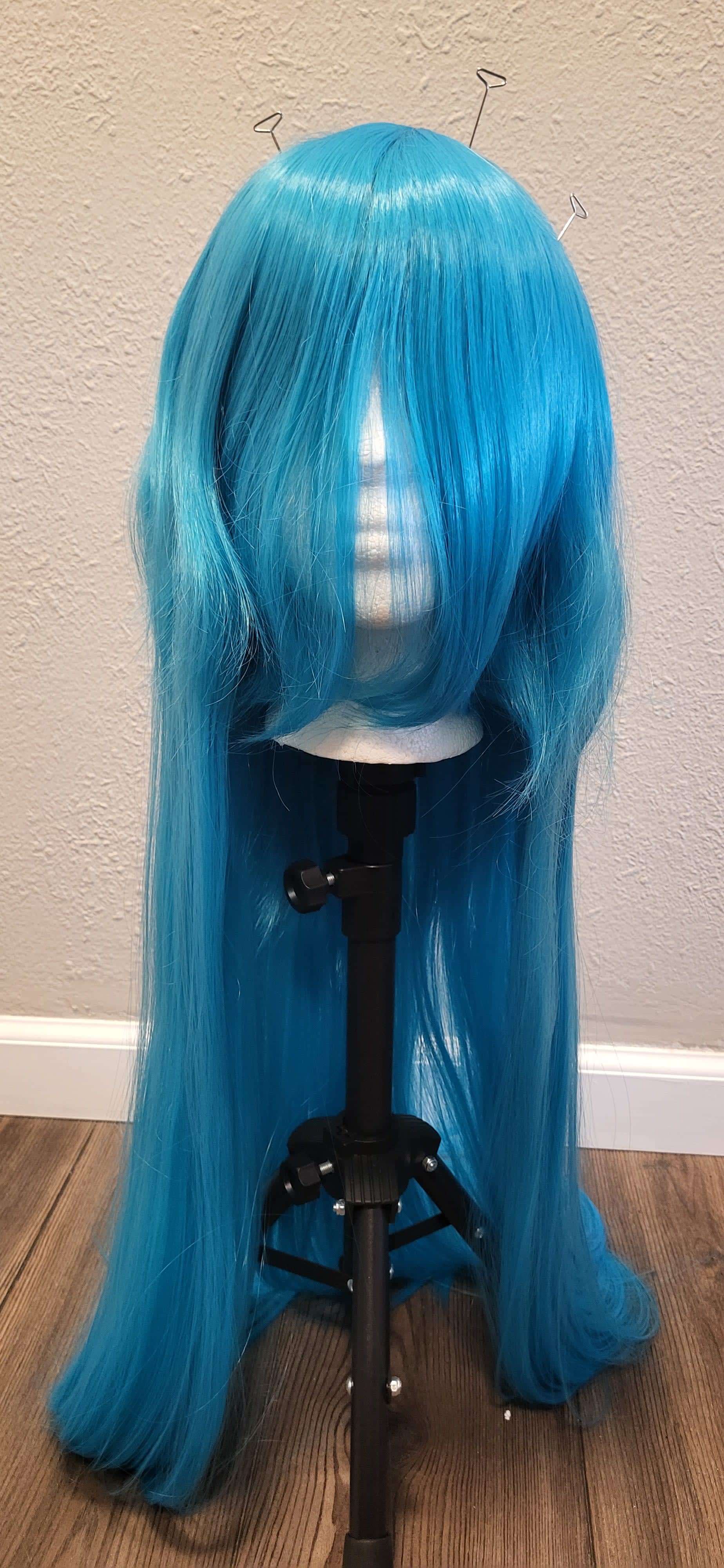 novastitchescosplay-selling-a-40in100cm-cyan-wig