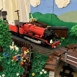 Model Brick Show logo