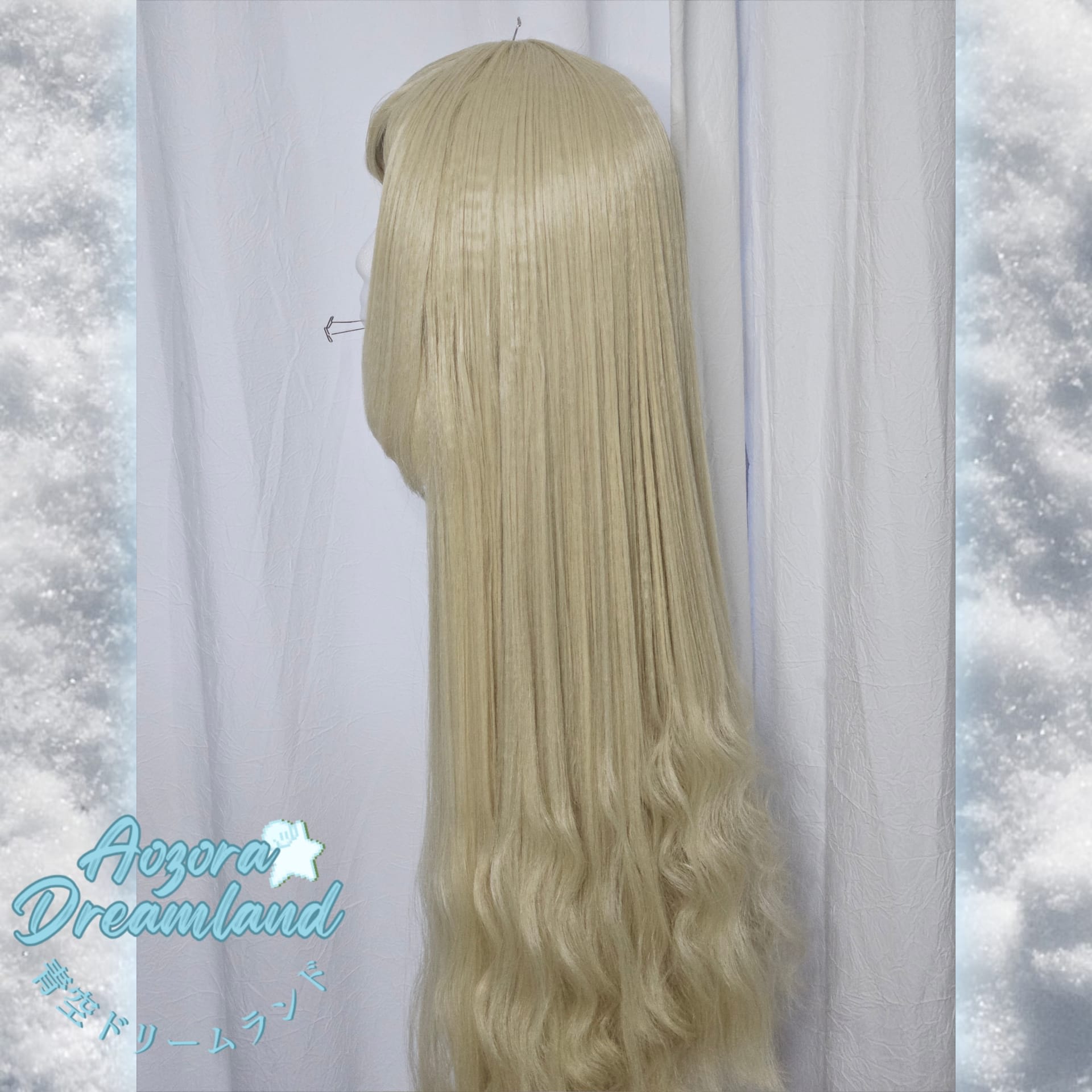 Noelle Holiday cosplay