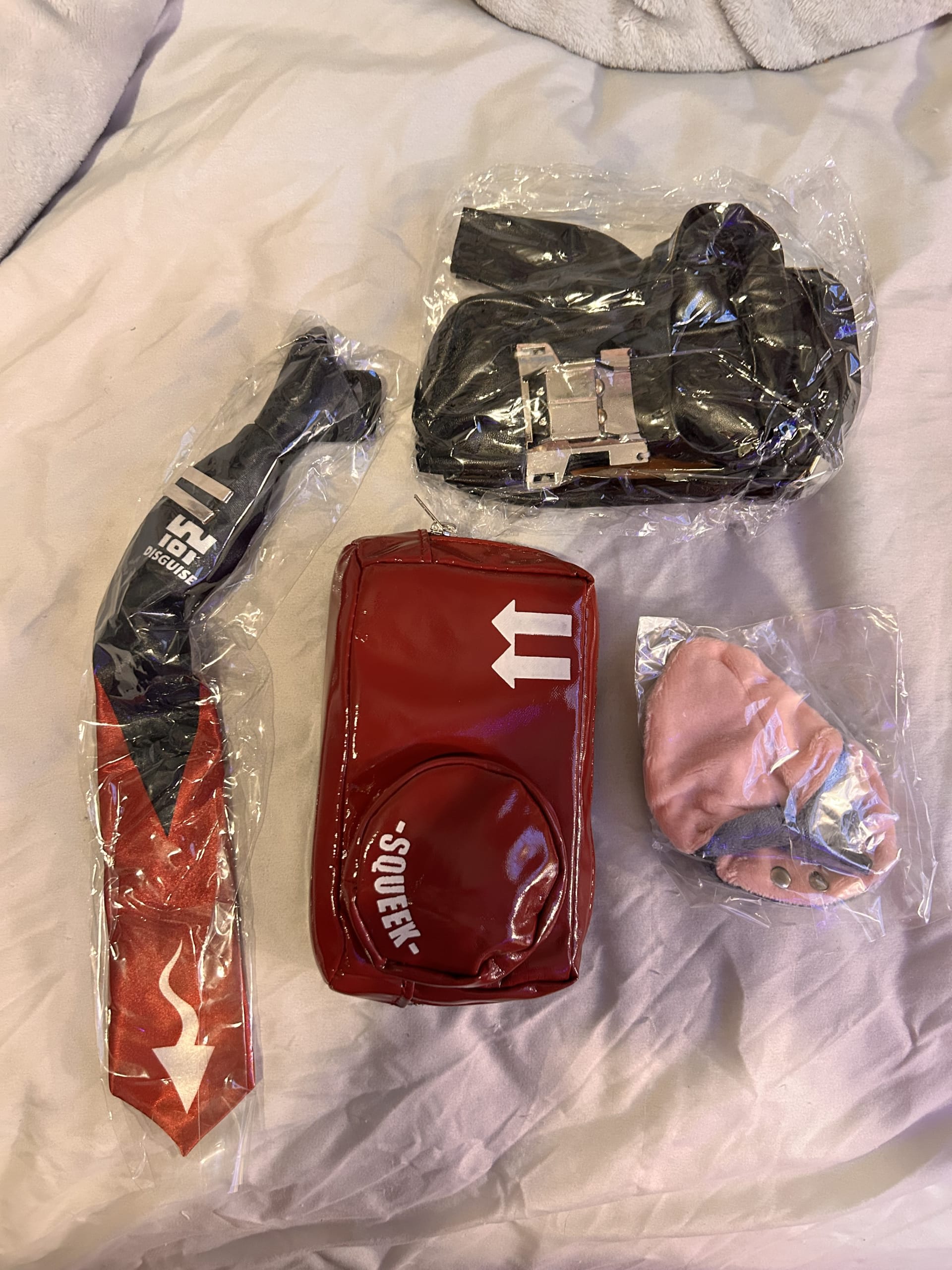 amacari-hey-im-selling-my-jane