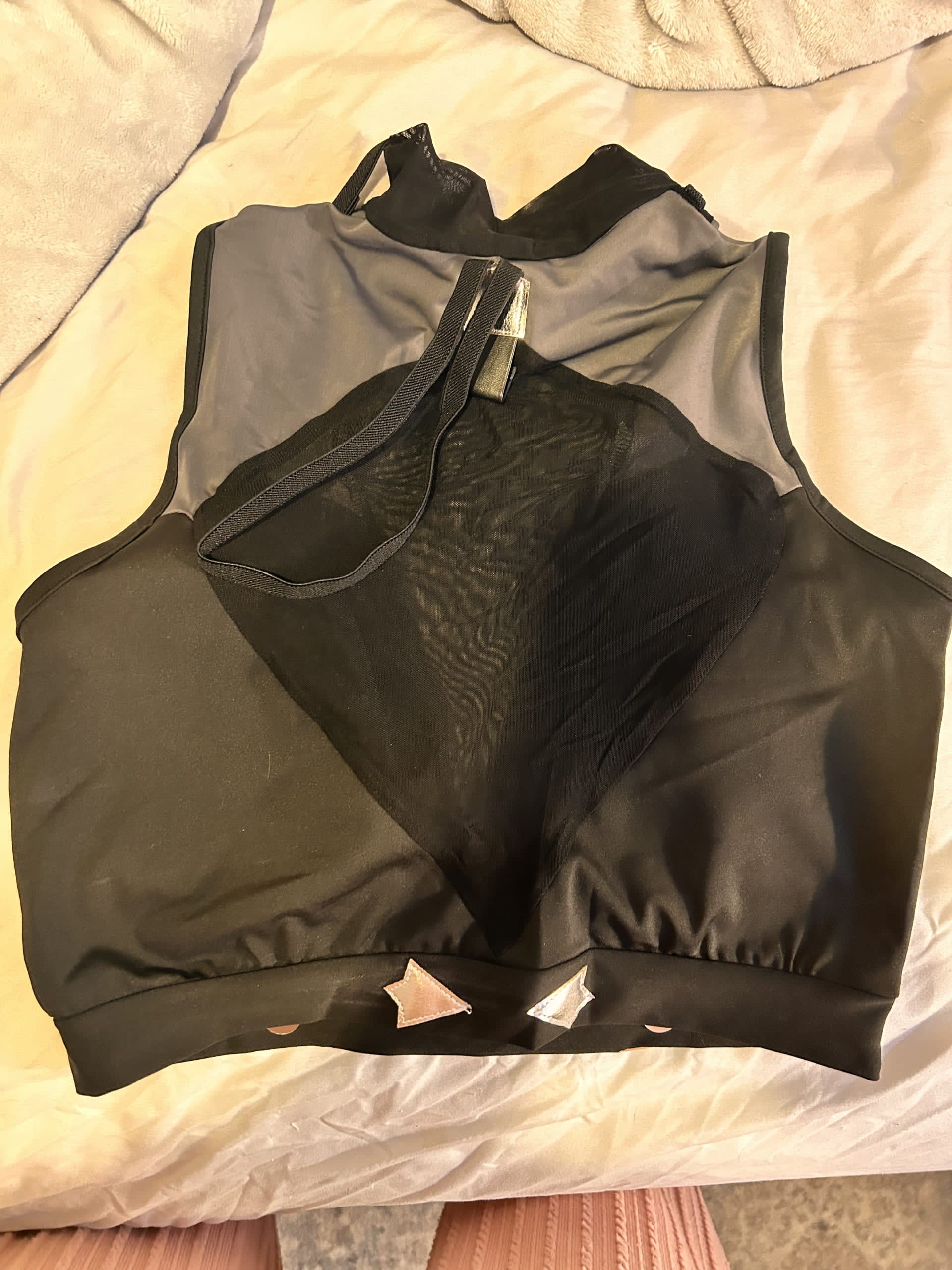 amacari-hey-im-selling-my-jane