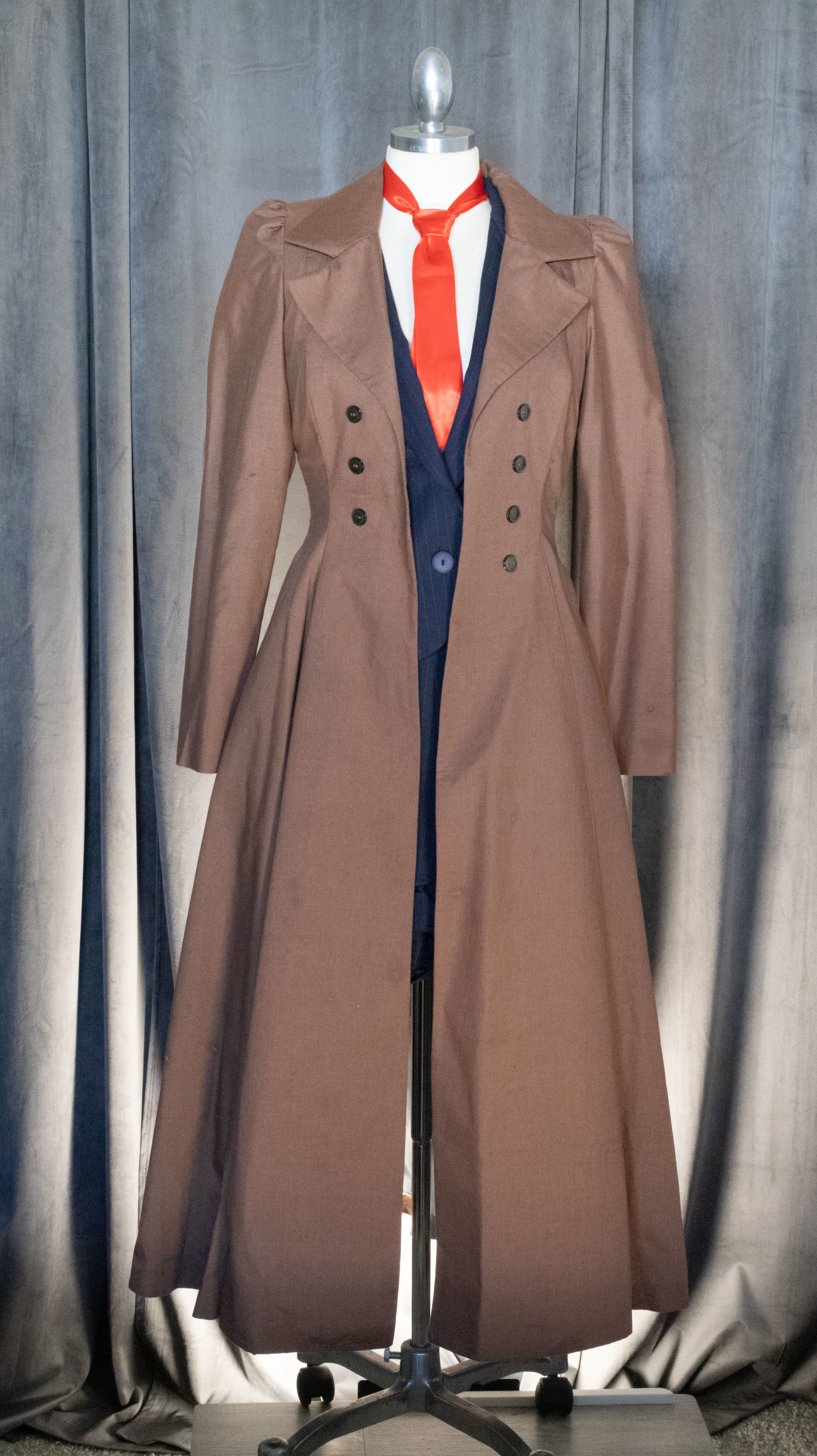 kobutsu-this-is-a-3-piece-costume