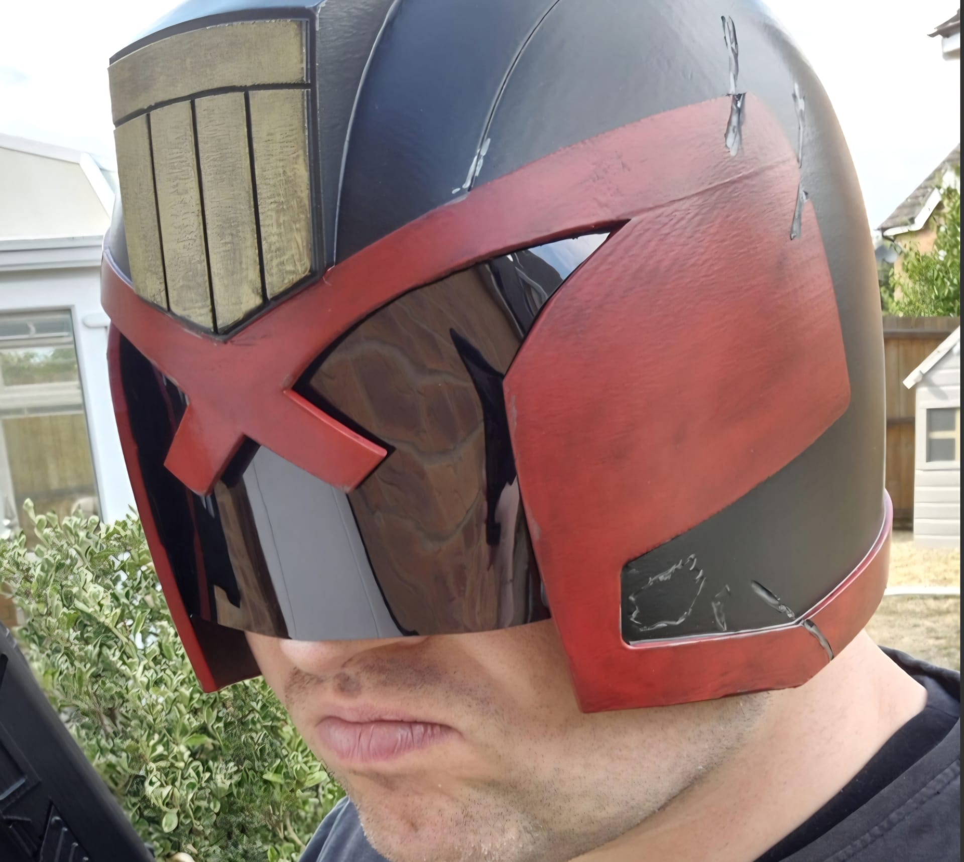 dreamweaverworkshop-judge-dredd-inspired-helmet-3d