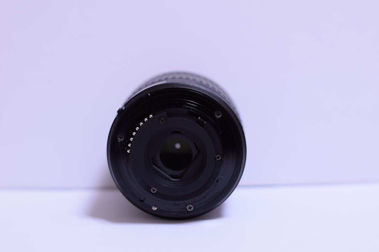 Nikon 18-55mm 後玉