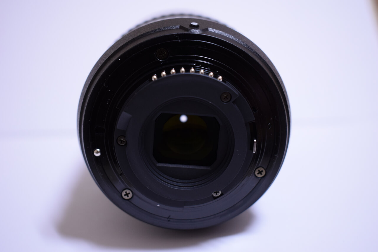 Nikon AF-P DX NIKKOR 70-300mm f/4.5-6.3G ED VR 後玉