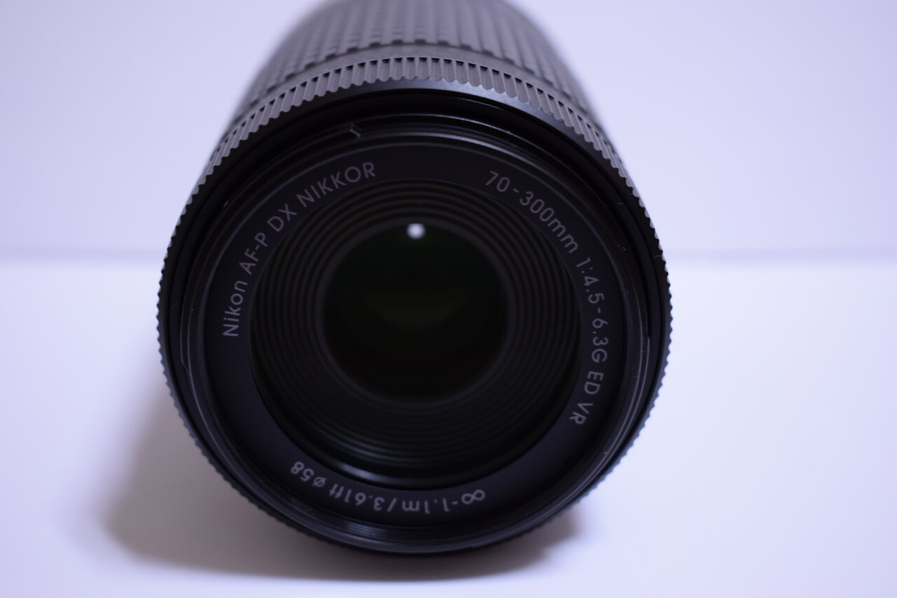 Nikon AF-P DX NIKKOR 70-300mm f/4.5-6.3G ED VR 前玉