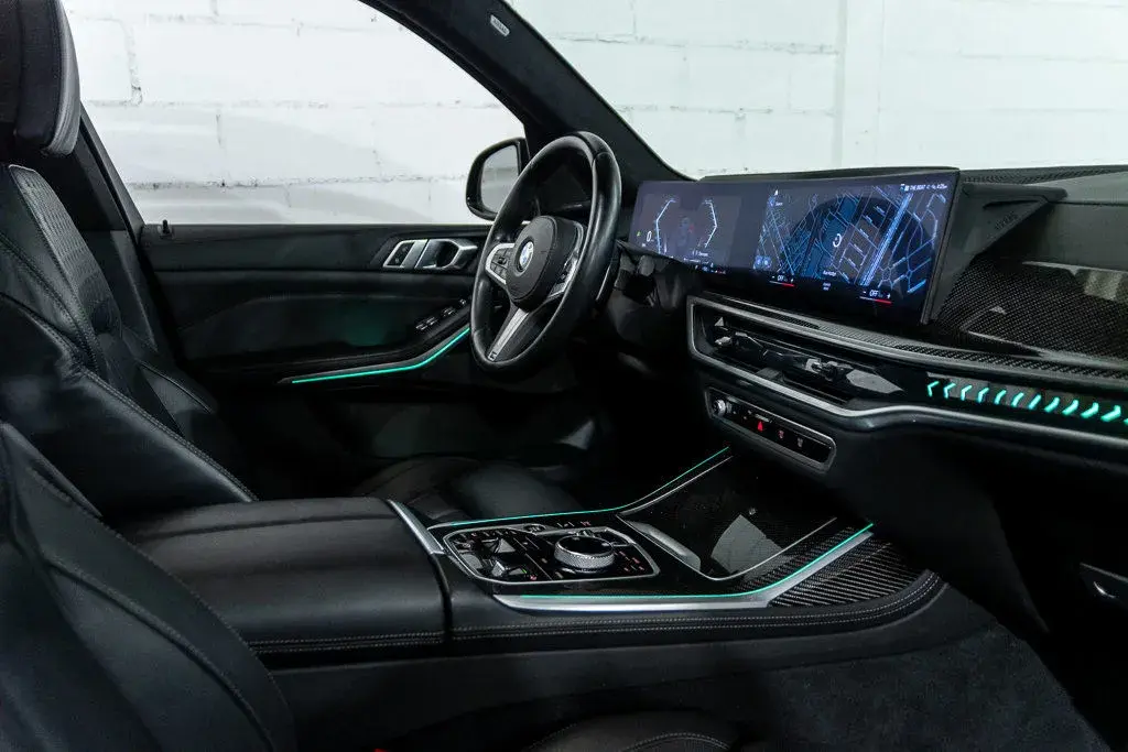 2023 BMW X7