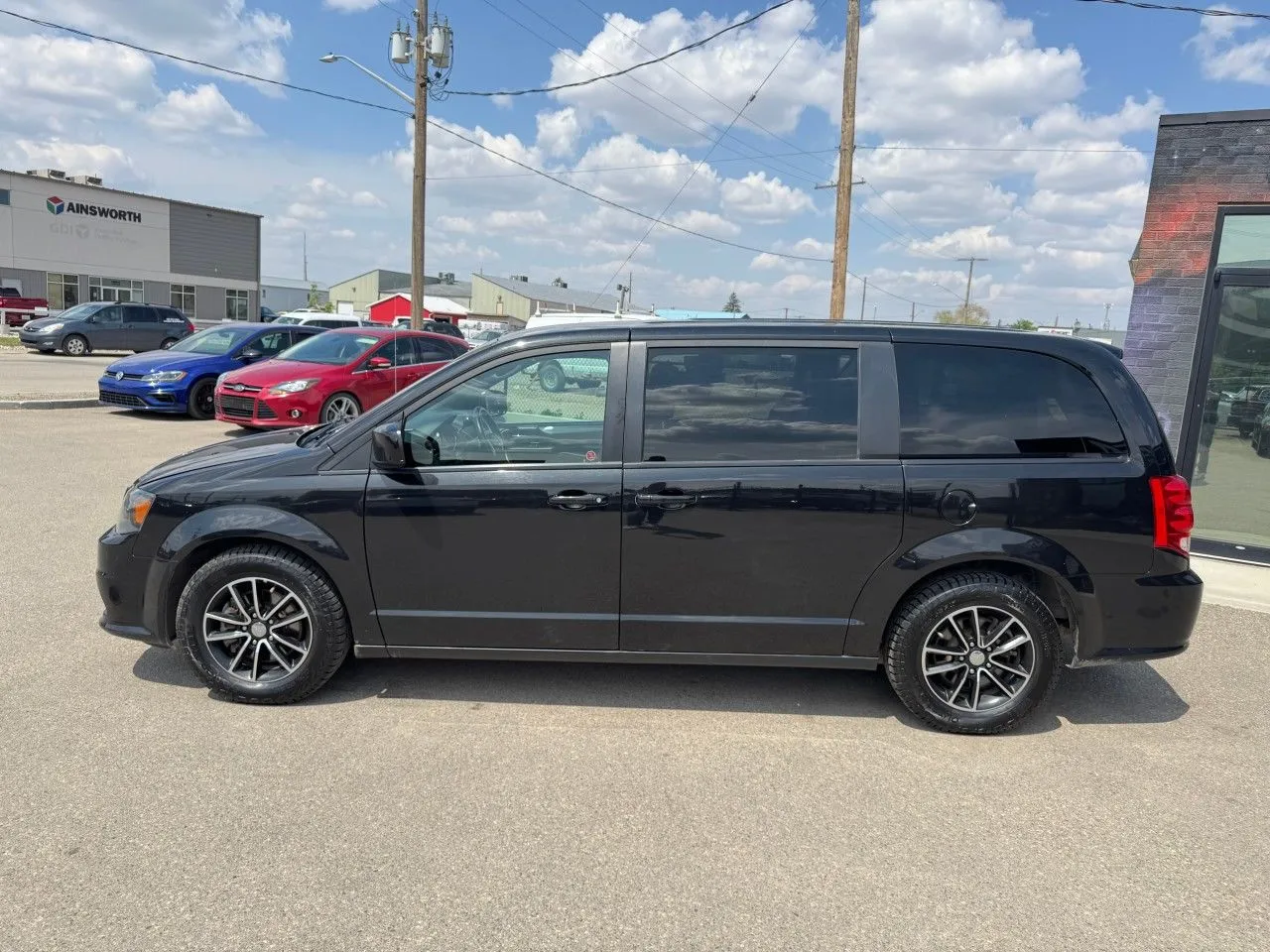 Long-term need for Dodge Grand Caravan minivans, especially SXT and Crew trims. Must have working stow-and-go seats and a clean title and targeting resale to family and fleet customers.
Please feel free to contact me, thank you.

PS: This is a demo want, do NOT contact me ^_^