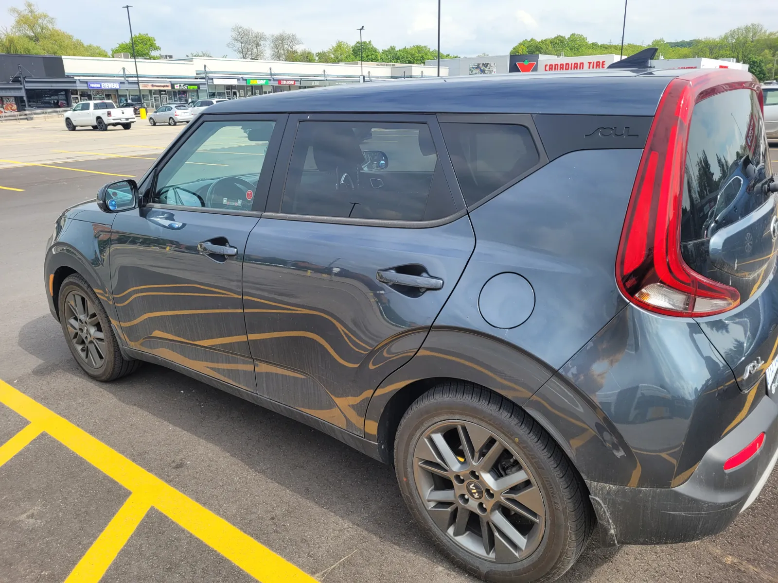 In need of Kia Soul units (2020+) for a car-share program. Hatchback must have working infotainment, cold AC, and clean interiors. No engine warning lights. Mileage below 130K.
Please feel free to contact me, thanks.