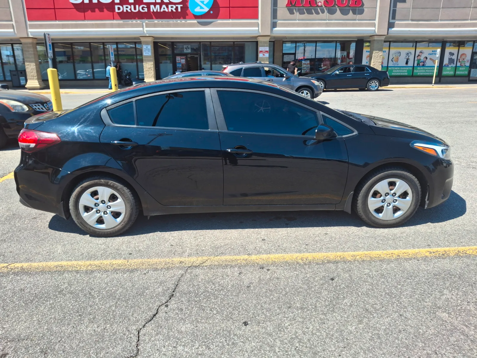 Ongoing need for 2017+ Kia Forte sedans in basic to mid trims. Vehicles must have working AC and be free of major accident history. Long-term purchasing plan in place.