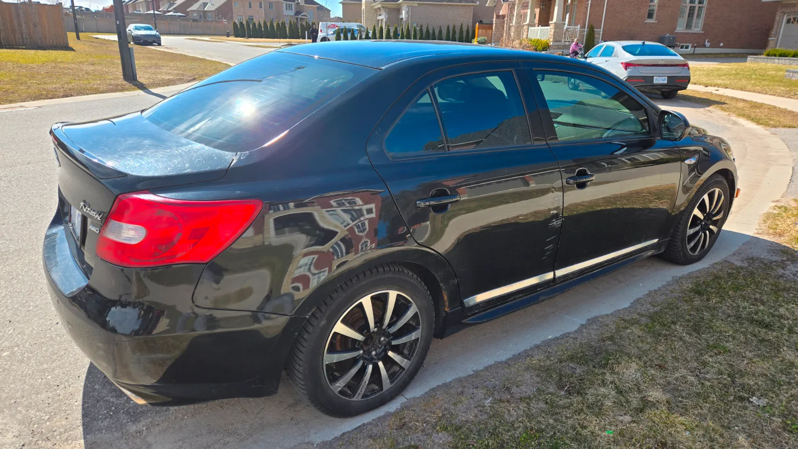 A client is specifically asking for a Suzuki Kizashi in running condition. Not concerned about cosmetics, but engine and transmission must be solid. Will consider 2010–2013 models. Must be located in ON, Canada.