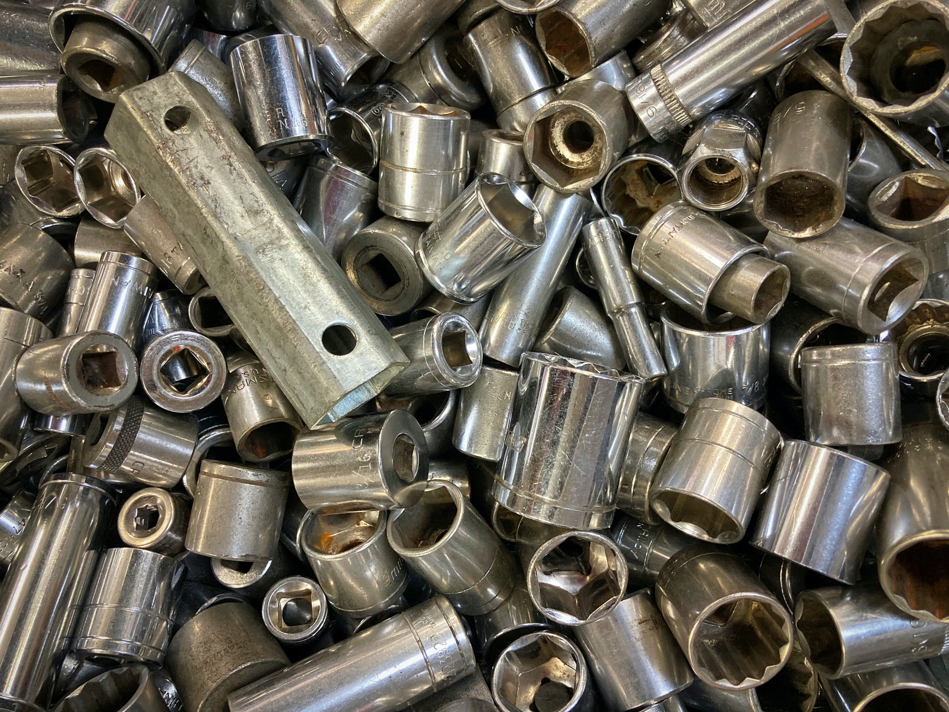 Imagem de destaque do post Vantagens das peças industriais em inox e aço carbono