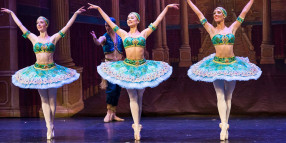 Victorian State Ballet pirouettes way to Karralyka for world-famous Le Corsaire