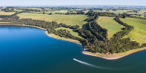 Final report on Lake Bullen Merri algae trial