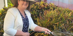 ALOE GARDENERS! PUT SPRING IN YOUR STEP WITH DIG IT, ISAAC!