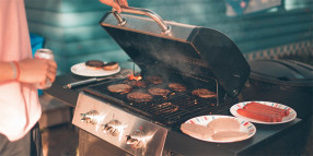 Apron? Check. Tongs? Check. Safety? Check: Know the drill before you grill