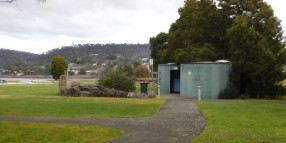 Rose Bay Park Gravelly Beach - Public Toilets Closed