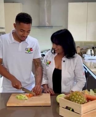 COOKING 4 CHAMPIONS