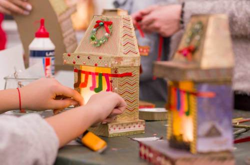SEASONAL ARTS & CRAFTS