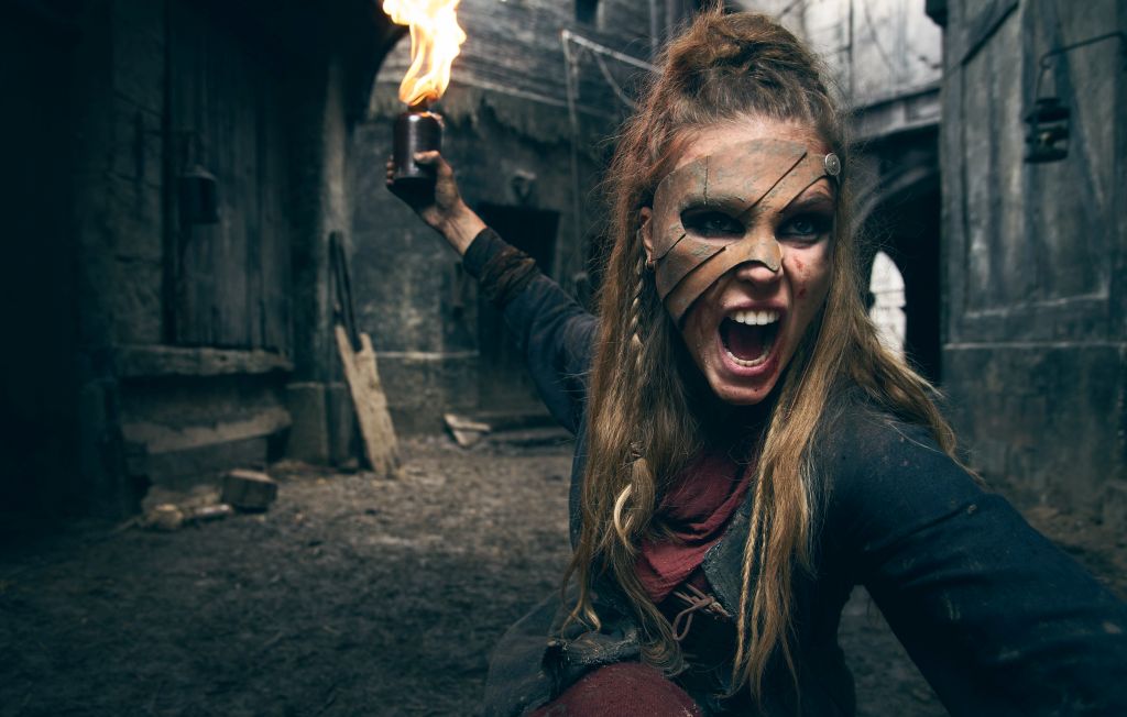 La Revolution Gaia Weiss