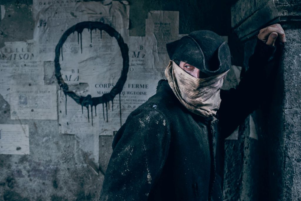 La Revolution Maskierter Mann