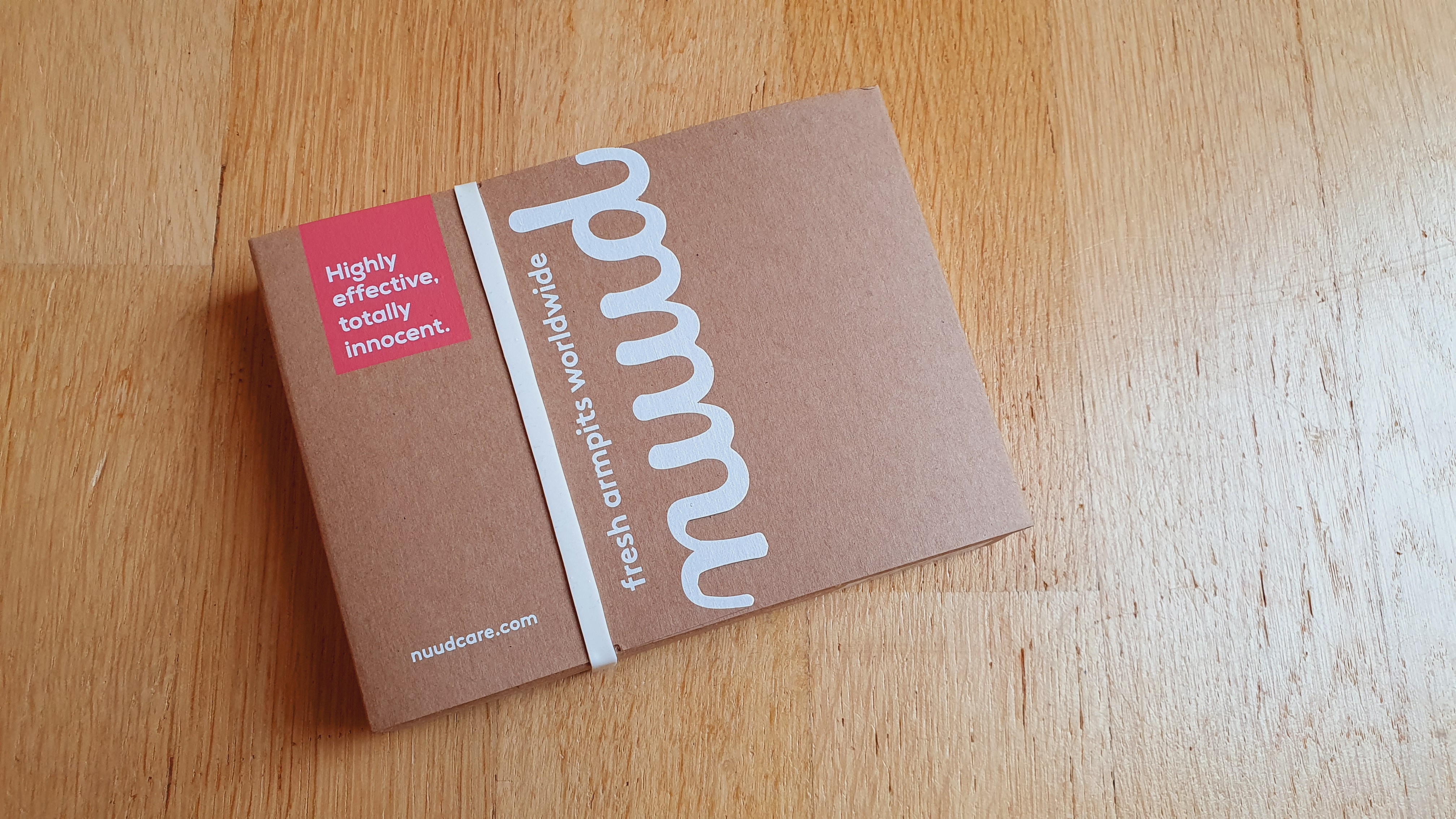 Das Smarter Pack Nuud enthält zwei Tuben.