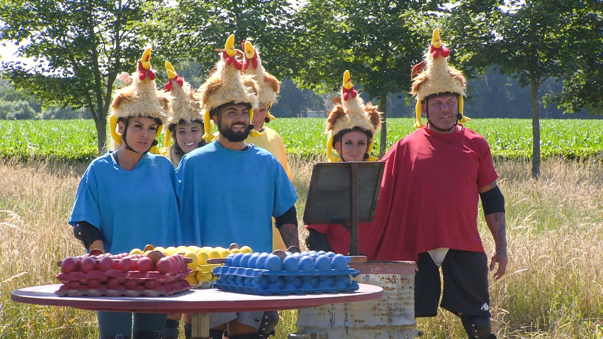 Szene aus der RTL-Show "Das Sommerhaus der Stars - Kampf der Promipaare" | Spiele.de