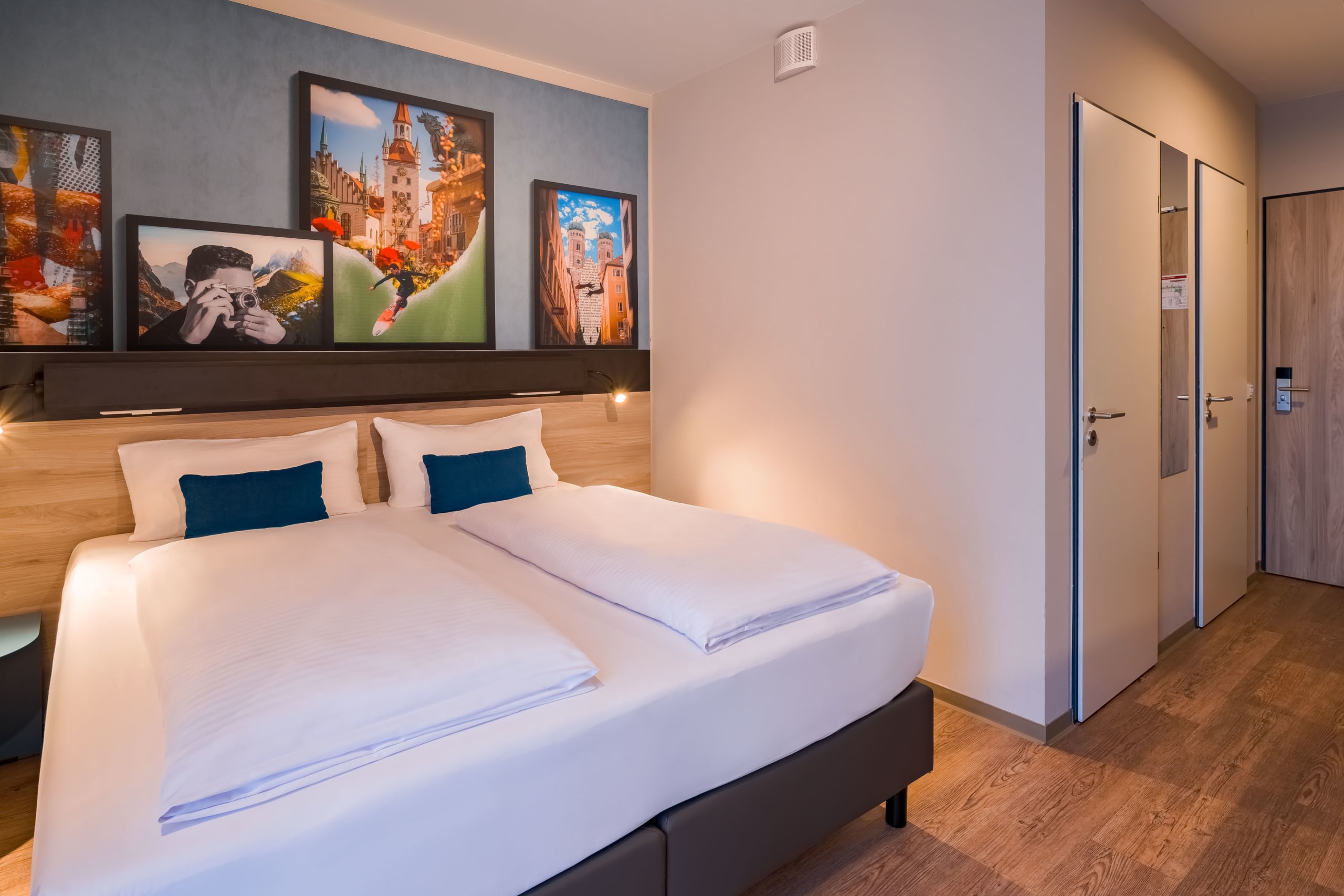 Single & Double Room  accommodation