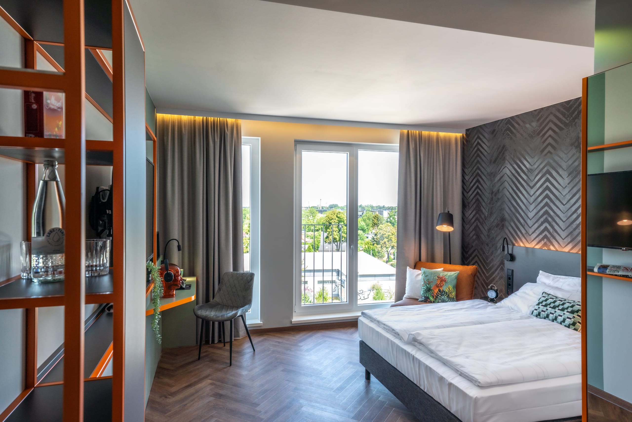 Business  accommodation
