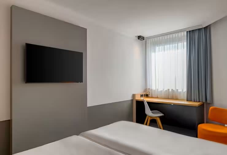 king-room-5.avif