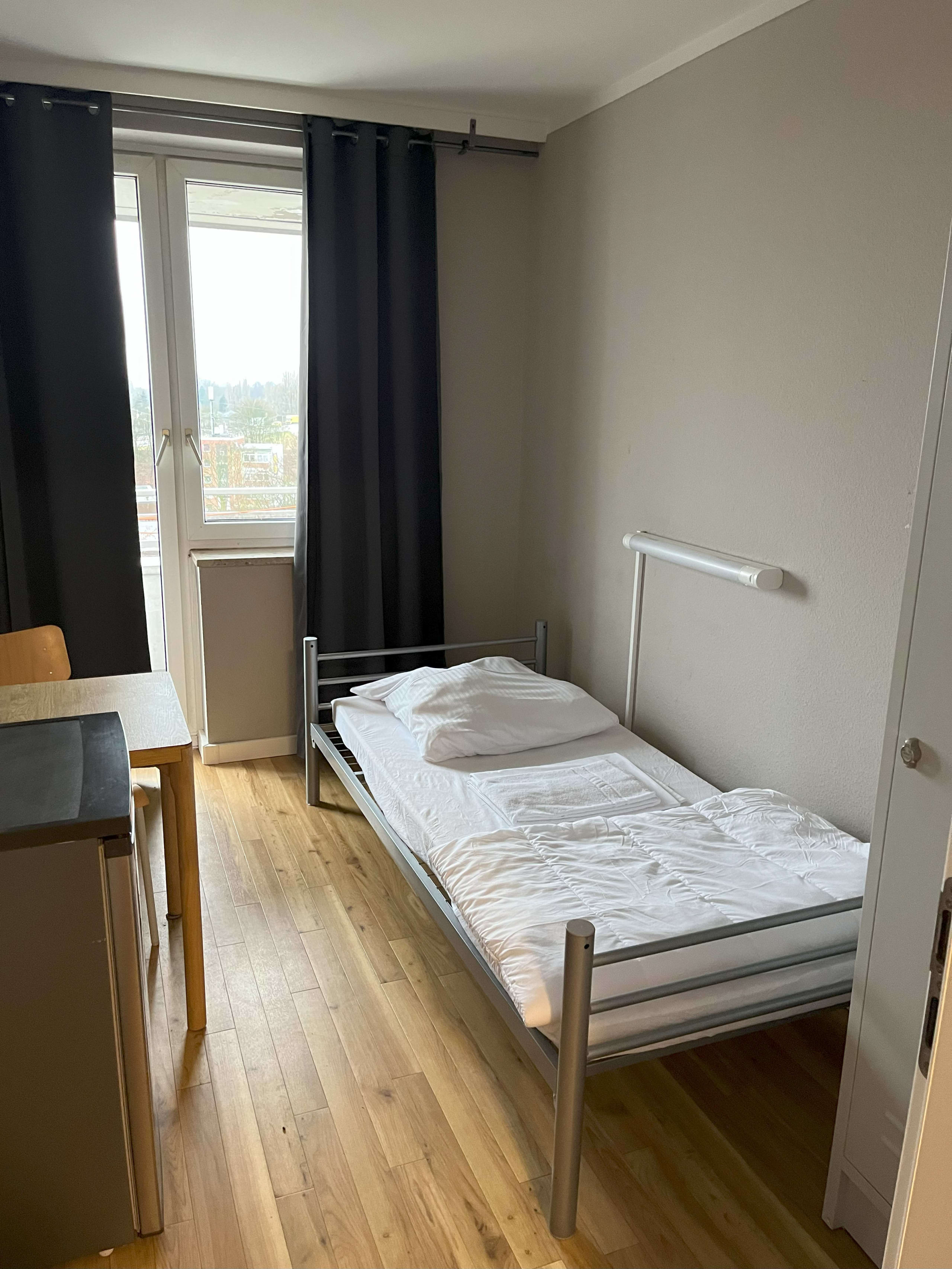 Einzelzimmer mit Gemeinschaftsbad accommodation